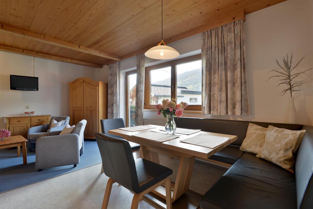 Ferienwohnung Steinlechner-Meyer Elisabeth Stumm Zimmer foto